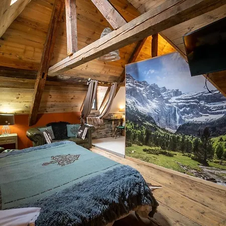 A Nouste D'hotes Et Only Adults 4*