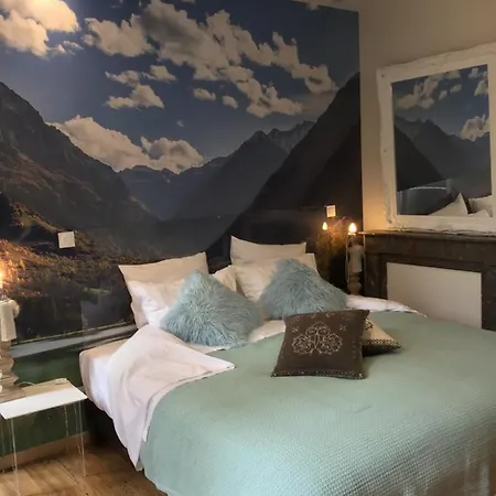 A Nouste D'hotes Et Only Adults Campan