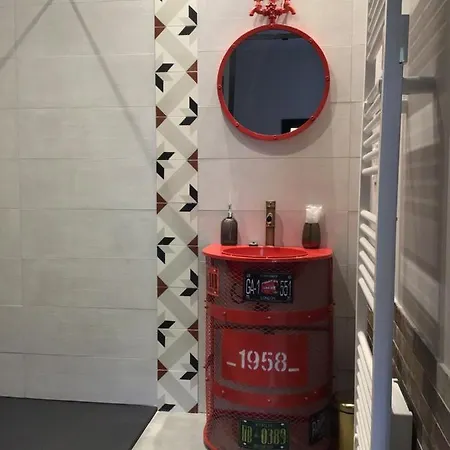 A Nouste D'hotes Et Only Adults Campan