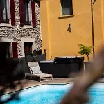 A Nouste D'hotes Et Only Adults Гостевой дом
