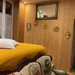 A Nouste D'hotes Et Only Adults Гостевой дом 4*