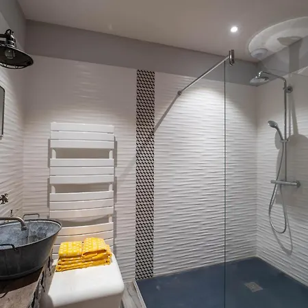 A Nouste D'hotes Et 4* Campan