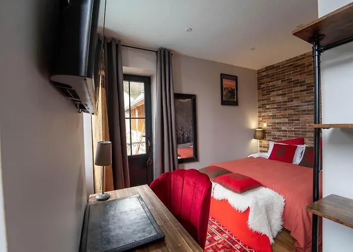 A Nouste D'hotes Et Only Adults Affittacamere 4*